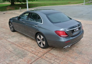 Mercedes-Benz E 250 Avantgarde - 11