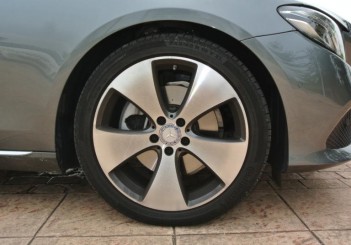 Mercedes-Benz E 250 Avantgarde - 17