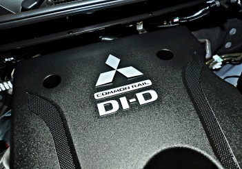 Mitsubishi Triton Adventure X with MIVEC turbodiesel - 08