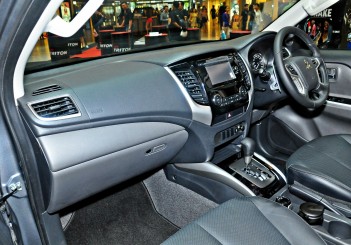 Mitsubishi Triton Adventure X with MIVEC turbodiesel - 29