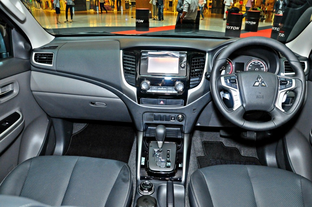 Mitsubishi Triton Adventure X with MIVEC turbodiesel - 33