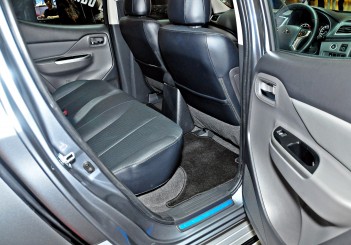 Mitsubishi Triton Adventure X with MIVEC turbodiesel - 45