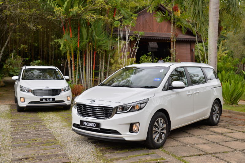 Kia Grand Carnival 2017 (14)