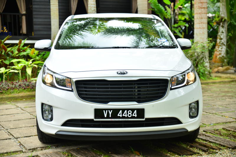 Kia Grand Carnival 2017 (17)