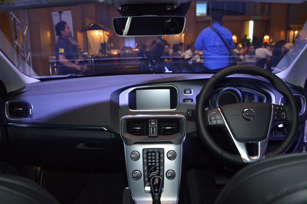 Carsifu 2017 Volvo V40 T5 Inscription (11)