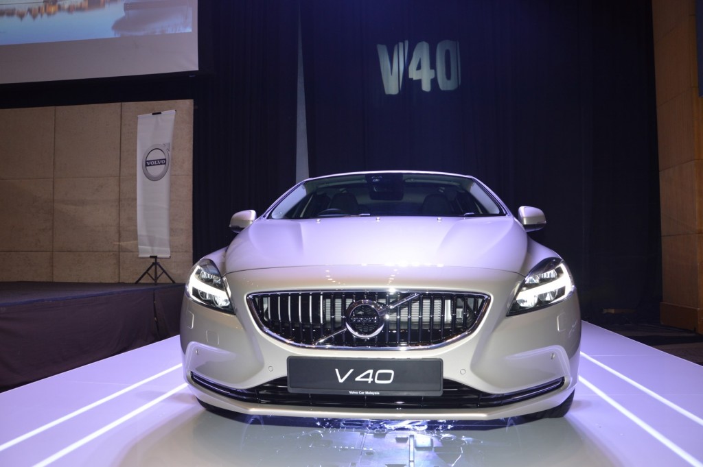 Carsifu 2017 Volvo V40 T5 Inscription (4)