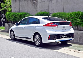 Hyundai Ioniq HEV Plus - 04