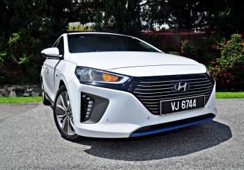 Hyundai Ioniq HEV Plus - 08