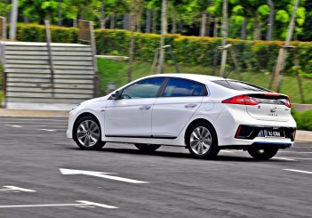 Hyundai Ioniq HEV Plus - 102