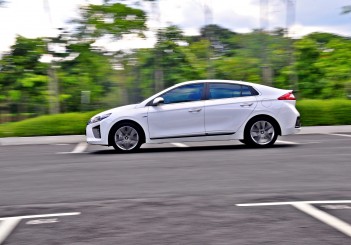 Hyundai Ioniq HEV Plus - 104
