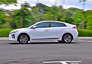 Hyundai Ioniq HEV Plus - 107