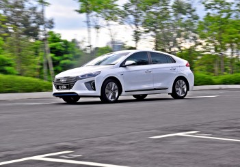 Hyundai Ioniq HEV Plus - 108