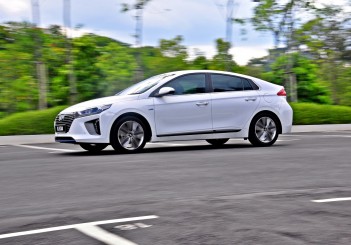 Hyundai Ioniq HEV Plus - 109