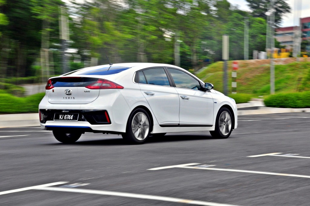 Hyundai Ioniq HEV Plus - 114