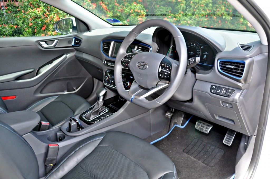 Hyundai Ioniq HEV Plus - 31
