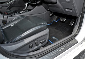 Hyundai Ioniq HEV Plus - 34