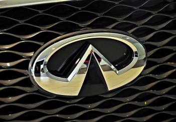 Infiniti Q60 coupe - 04