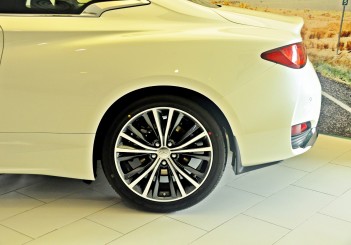 Infiniti Q60 coupe - 27