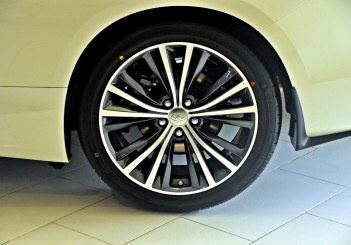 Infiniti Q60 coupe - 28