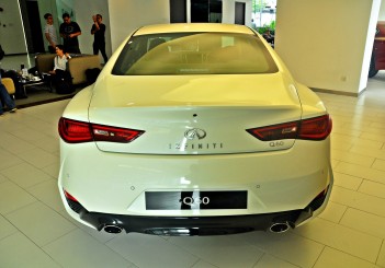 Infiniti Q60 coupe - 31