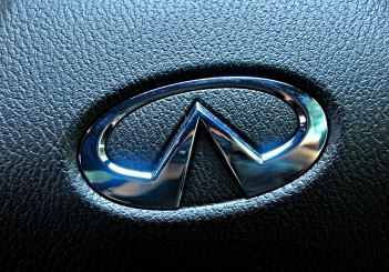 Infiniti Q60 coupe - 52