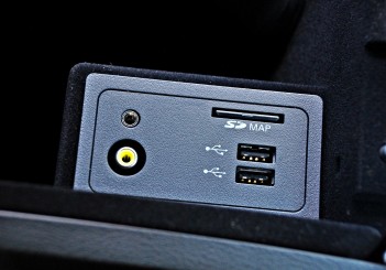 Infiniti Q60 coupe - 70
