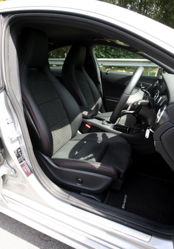 Mercedes-Benz CLA 200 coupe (36)