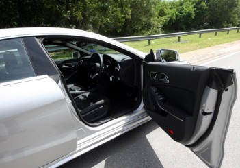 Mercedes-Benz CLA 200 coupe (38)
