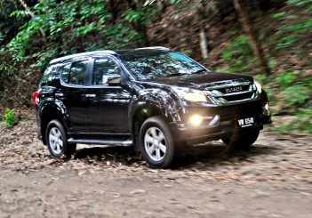 Isuzu mu-X Type-S - 102