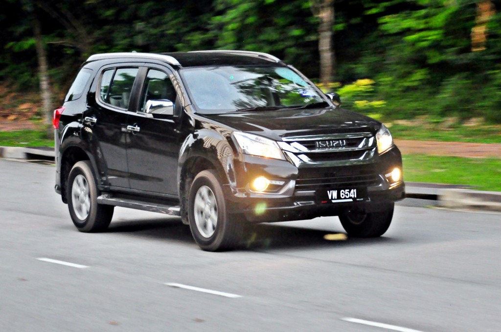 Isuzu mu-X Type-S - 105