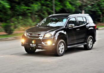 Isuzu mu-X Type-S - 108