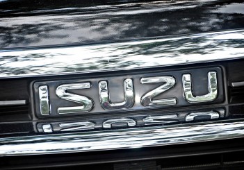Isuzu mu-X Type-S - 16