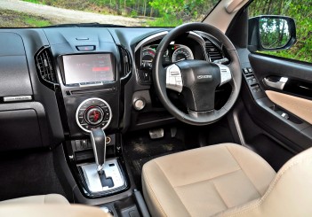 Isuzu mu-X Type-S - 43-4