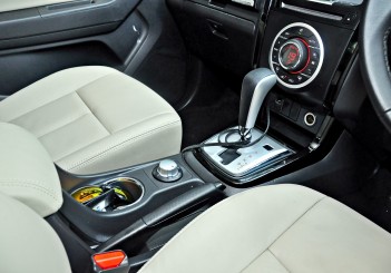 Isuzu mu-X Type-S - 48