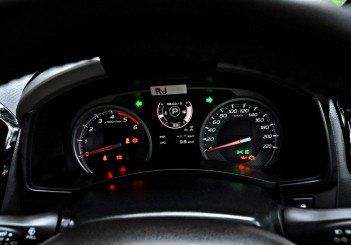 Isuzu mu-X Type-S - 55