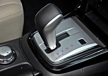 Isuzu mu-X Type-S - 73