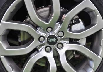 Land Rover Range Rover Evoque - 20