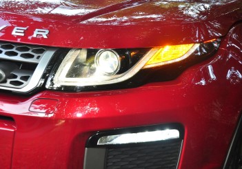 Land Rover Range Rover Evoque - 24