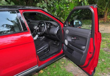 Land Rover Range Rover Evoque - 46