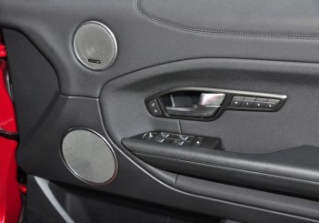 Land Rover Range Rover Evoque - 49