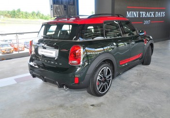 MINI John Cooper Works Countryman - 12