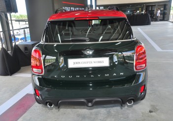 MINI John Cooper Works Countryman - 14