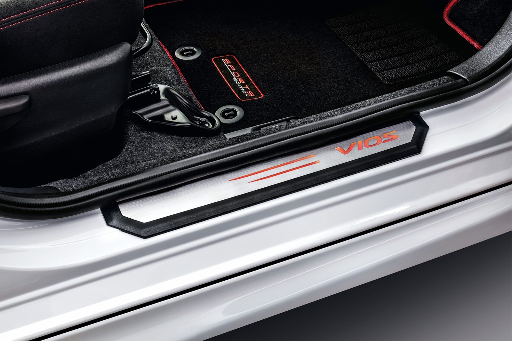 TYT Vios SE_Scuff Plates_client (Custom)