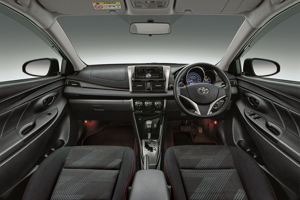 Vios SE Interior