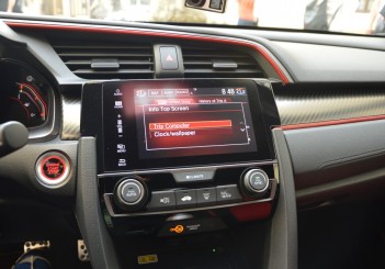 Carsifu 2017 Honda Civic Type R (23)