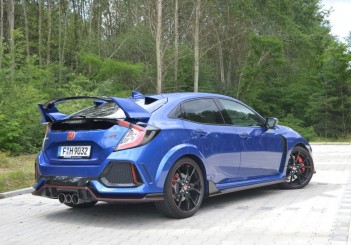 Carsifu 2017 Honda Civic Type R (30)