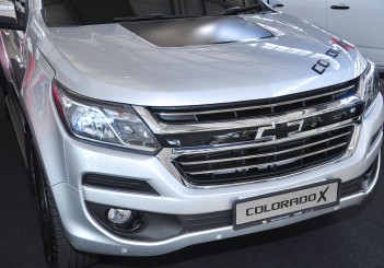 Chevrolet Colorado X - 05