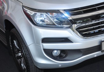 Chevrolet Colorado X - 06