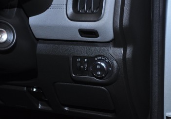 Chevrolet Colorado X - 16