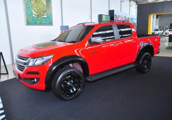 Chevrolet Colorado X-Urban - 02